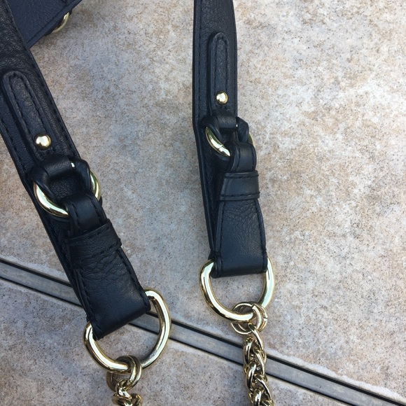 Vince Camuto black leather chain purse handbag - Picture 5 of 13